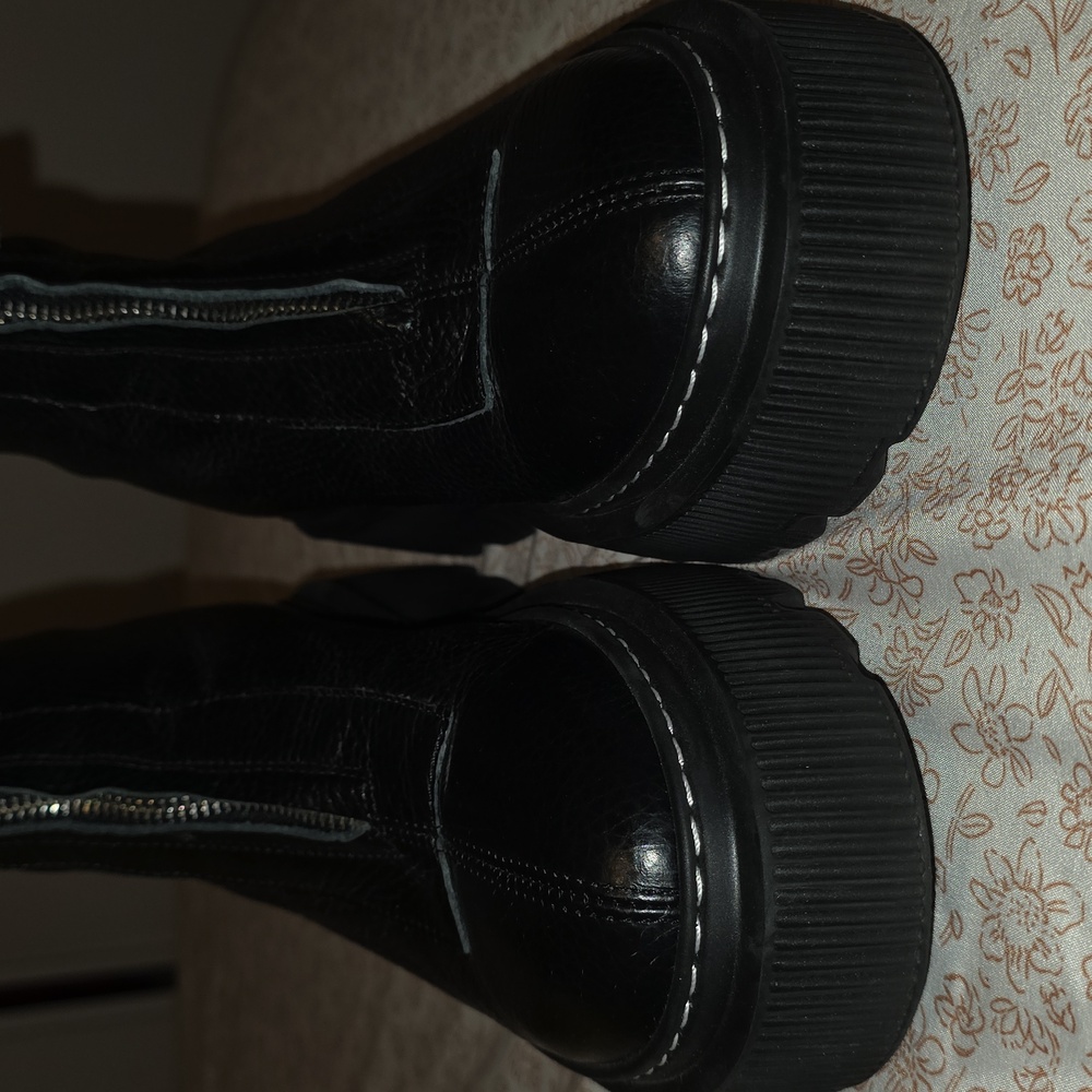 LÄSTShane Black Front Zip Leather Boots - Picture 3 of 13